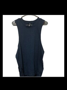 Everyday Navy Muscle Tank - Women